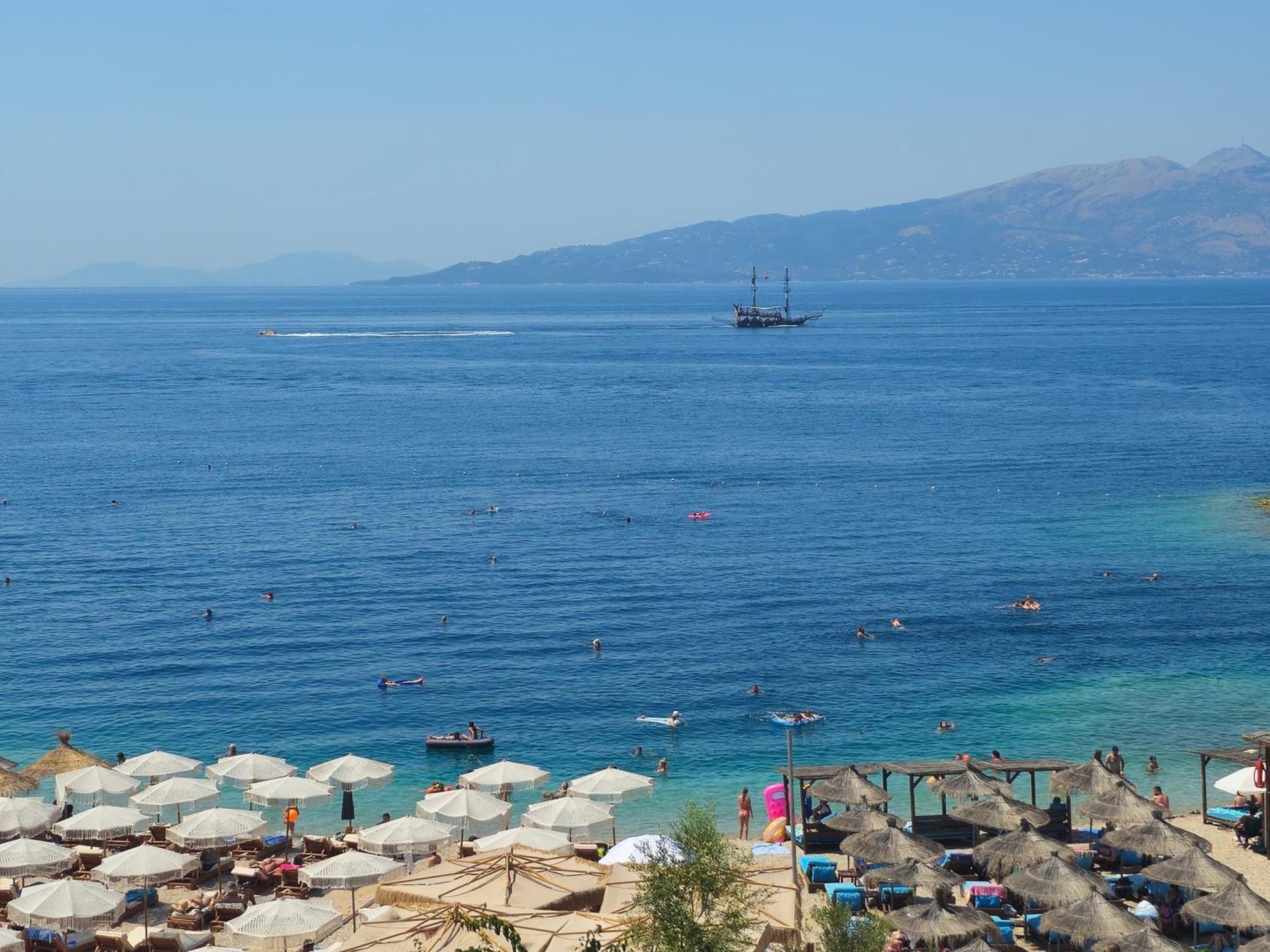 Apartment Ardit Seaside Sarandë